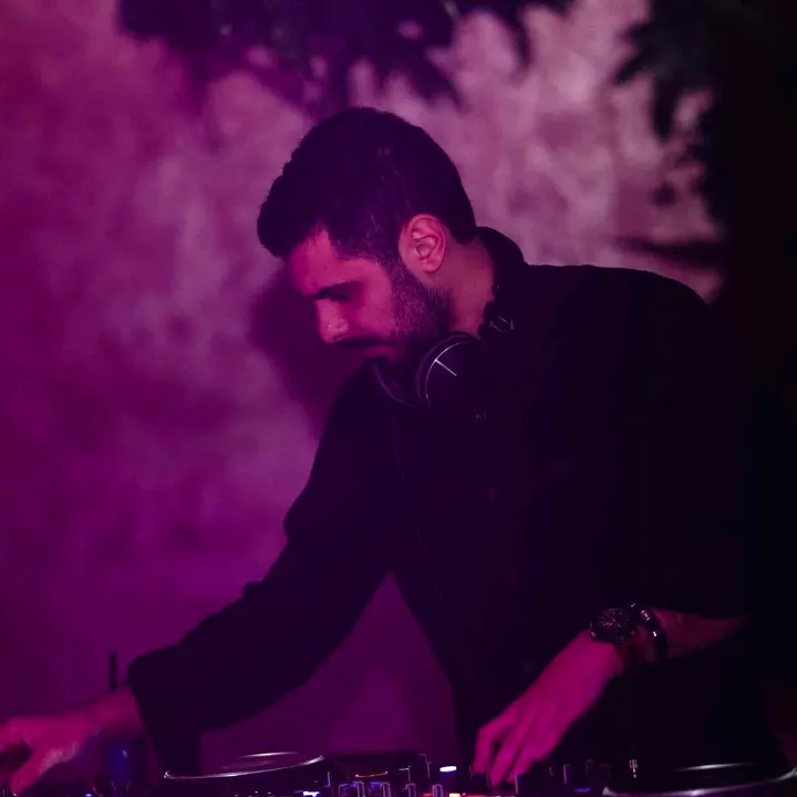 QEBA — resident DJ playing at Sakhelosno BAR nightclub in Tbilisi