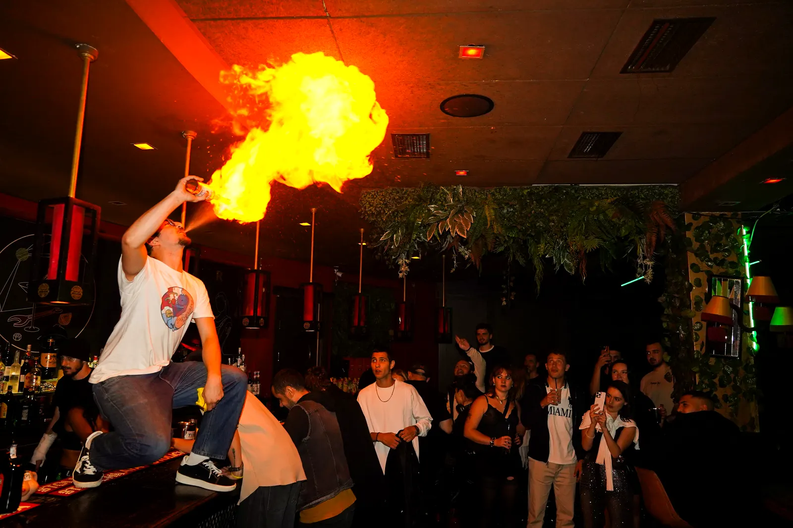 Fire show over the crowd at Sakhelosno BAR Tbilisi