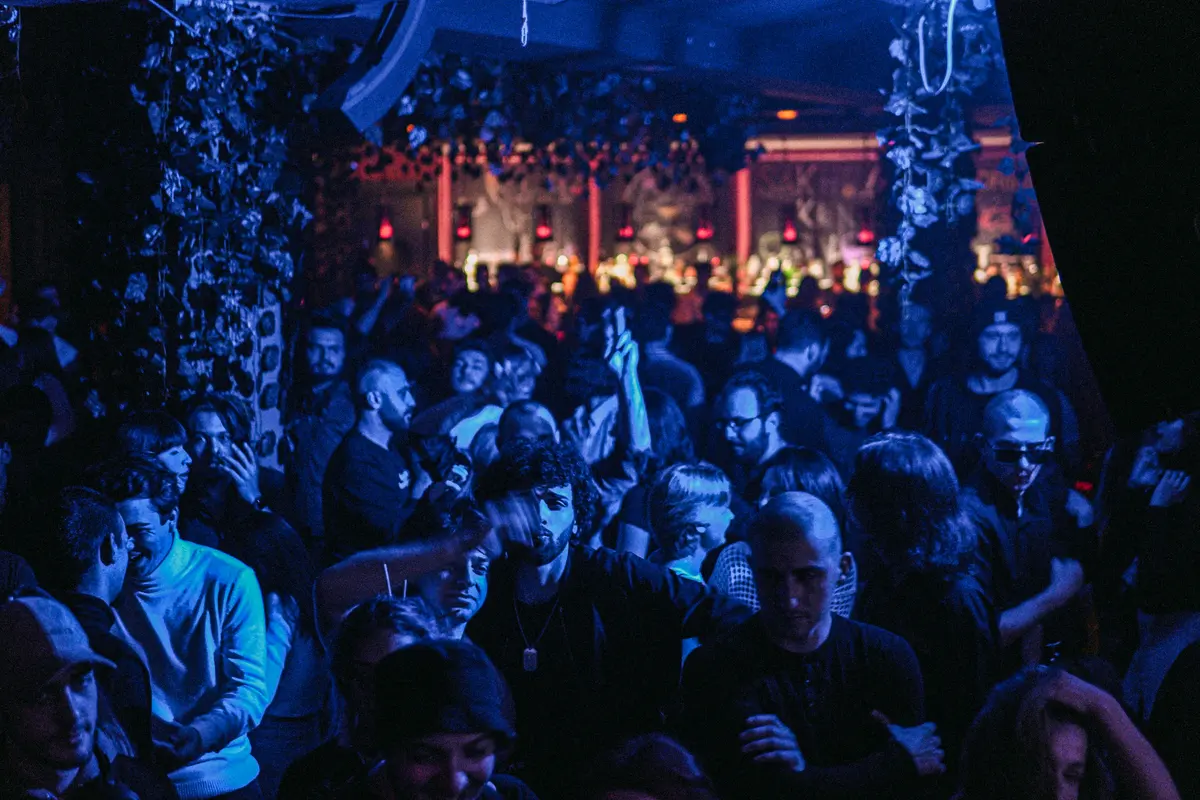 Main floor crowd at the bar — Sakhelosno BAR Tbilisi